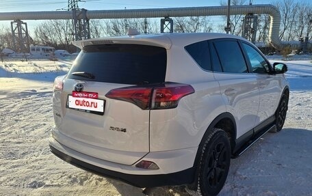 Toyota RAV4, 2018 год, 2 190 000 рублей, 34 фотография