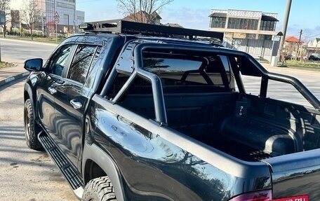 Toyota Hilux VIII, 2017 год, 3 650 000 рублей, 13 фотография