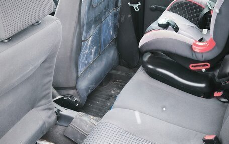 Volkswagen Polo III рестайлинг, 2000 год, 310 000 рублей, 10 фотография