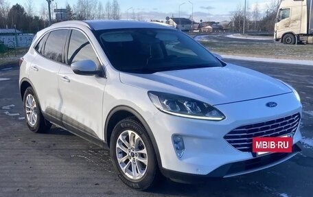 Ford Kuga III, 2021 год, 1 750 000 рублей, 16 фотография