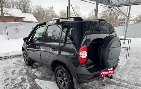 Chevrolet Niva I рестайлинг, 2018 год, 850 000 рублей, 4 фотография