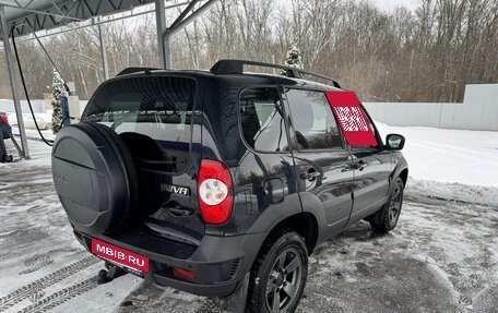 Chevrolet Niva I рестайлинг, 2018 год, 850 000 рублей, 3 фотография