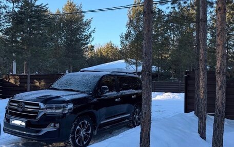 Toyota Land Cruiser 200, 2020 год, 7 950 000 рублей, 1 фотография