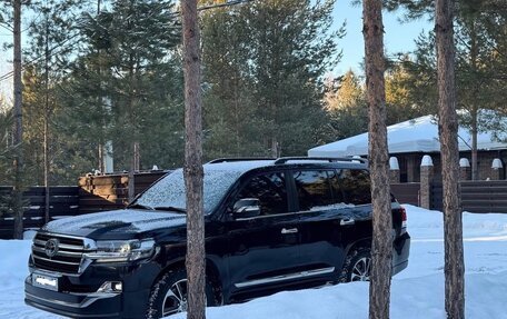 Toyota Land Cruiser 200, 2020 год, 7 950 000 рублей, 8 фотография