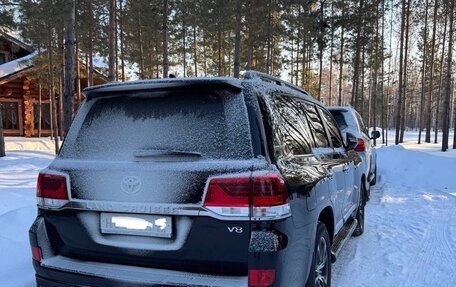 Toyota Land Cruiser 200, 2020 год, 7 950 000 рублей, 6 фотография