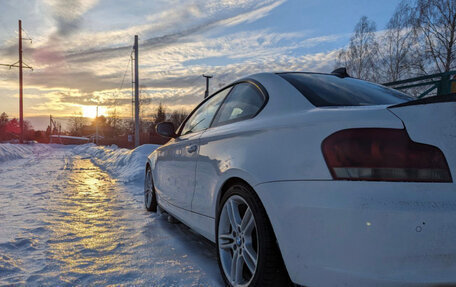 BMW 1 серия, 2011 год, 1 550 000 рублей, 2 фотография