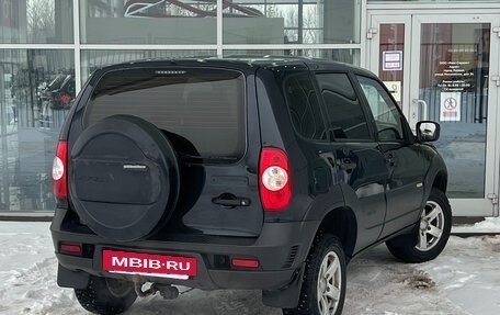 Chevrolet Niva I рестайлинг, 2015 год, 699 000 рублей, 2 фотография