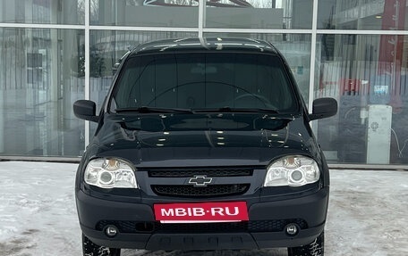 Chevrolet Niva I рестайлинг, 2015 год, 699 000 рублей, 3 фотография