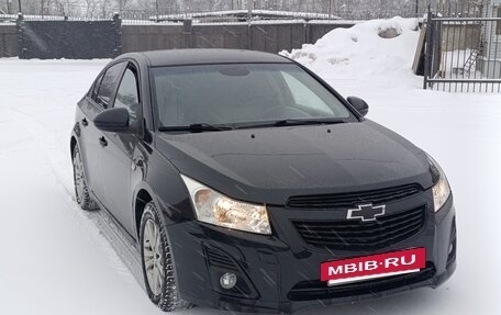 Chevrolet Cruze II, 2013 год, 635 000 рублей, 2 фотография