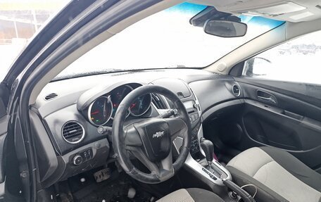 Chevrolet Cruze II, 2013 год, 635 000 рублей, 7 фотография