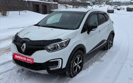 Renault Kaptur I рестайлинг, 2017 год, 1 695 000 рублей, 2 фотография