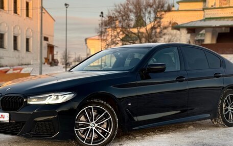 BMW 5 серия, 2020 год, 4 790 000 рублей, 2 фотография