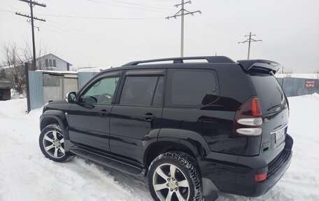 Toyota Land Cruiser Prado 120 рестайлинг, 2008 год, 2 300 000 рублей, 3 фотография