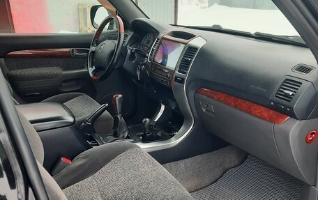 Toyota Land Cruiser Prado 120 рестайлинг, 2008 год, 2 300 000 рублей, 9 фотография