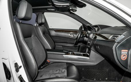 Mercedes-Benz E-Класс, 2015 год, 2 500 000 рублей, 5 фотография