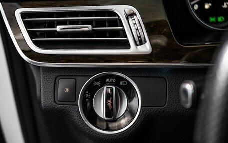 Mercedes-Benz E-Класс, 2015 год, 2 500 000 рублей, 16 фотография