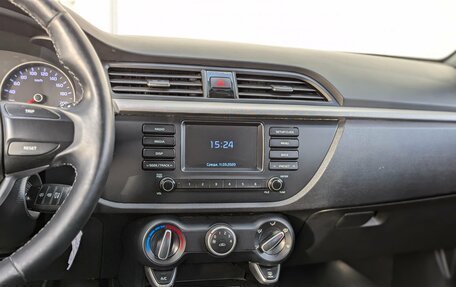 KIA Rio IV, 2017 год, 885 000 рублей, 14 фотография