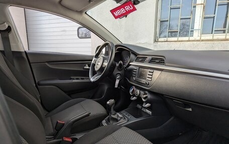 KIA Rio IV, 2017 год, 885 000 рублей, 21 фотография