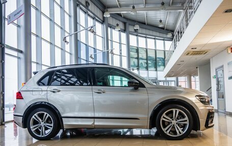 Volkswagen Tiguan II, 2018 год, 3 150 000 рублей, 8 фотография