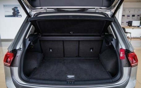 Volkswagen Tiguan II, 2018 год, 3 150 000 рублей, 37 фотография