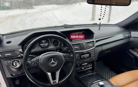 Mercedes-Benz E-Класс, 2012 год, 1 320 000 рублей, 10 фотография