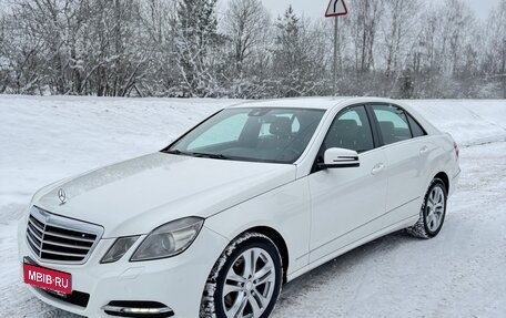 Mercedes-Benz E-Класс, 2012 год, 1 320 000 рублей, 1 фотография