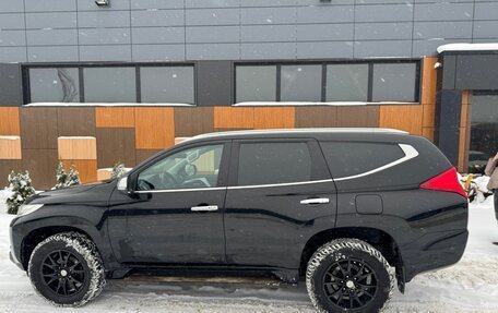 Mitsubishi Pajero Sport III рестайлинг, 2017 год, 3 100 000 рублей, 8 фотография