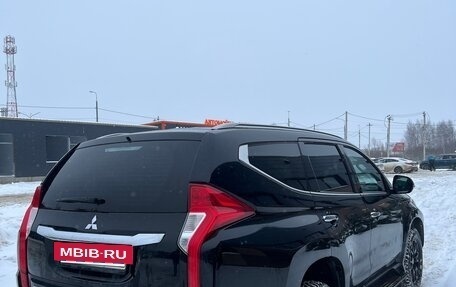 Mitsubishi Pajero Sport III рестайлинг, 2017 год, 3 100 000 рублей, 6 фотография