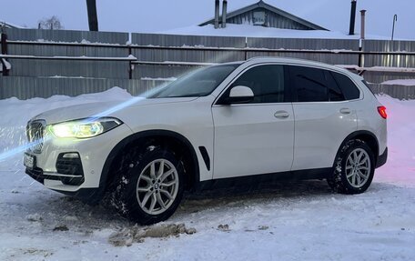 BMW X5, 2019 год, 5 950 000 рублей, 4 фотография