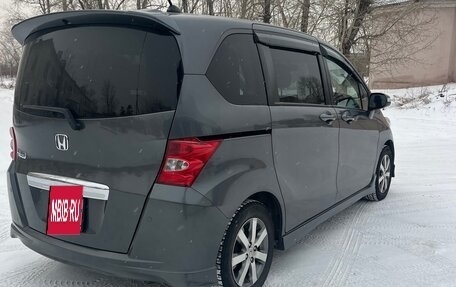 Honda Freed I, 2009 год, 945 000 рублей, 4 фотография