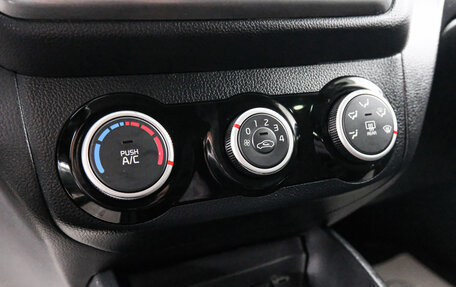 KIA Rio III рестайлинг, 2017 год, 849 000 рублей, 17 фотография