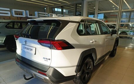 Toyota RAV4, 2022 год, 4 000 000 рублей, 4 фотография