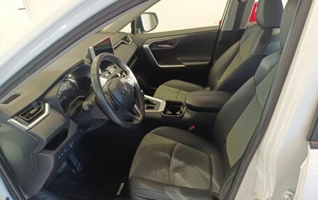 Toyota RAV4, 2022 год, 4 000 000 рублей, 14 фотография