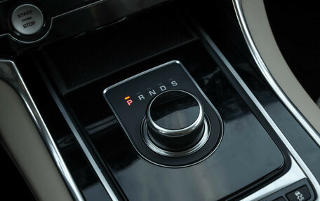 Jaguar XE I рестайлинг, 2017 год, 1 979 000 рублей, 21 фотография