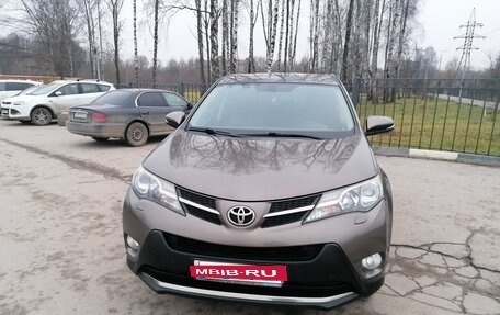 Toyota RAV4, 2013 год, 2 000 000 рублей, 3 фотография