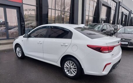 KIA Rio IV, 2017 год, 1 290 000 рублей, 8 фотография