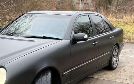 Mercedes-Benz E-Класс, 2001 год, 530 000 рублей, 2 фотография