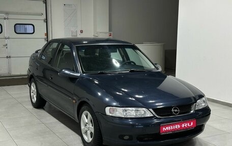 Opel Vectra B рестайлинг, 2000 год, 349 900 рублей, 1 фотография
