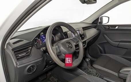 Skoda Rapid II, 2021 год, 1 350 000 рублей, 16 фотография