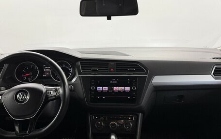 Volkswagen Tiguan II, 2019 год, 2 370 000 рублей, 5 фотография