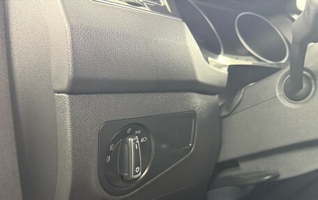 Volkswagen Tiguan II, 2019 год, 2 370 000 рублей, 10 фотография