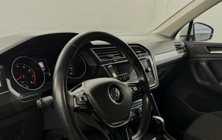 Volkswagen Tiguan II, 2019 год, 2 370 000 рублей, 11 фотография