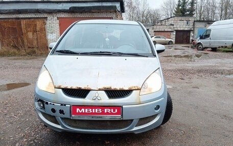 Mitsubishi Colt VI рестайлинг, 2004 год, 130 000 рублей, 1 фотография