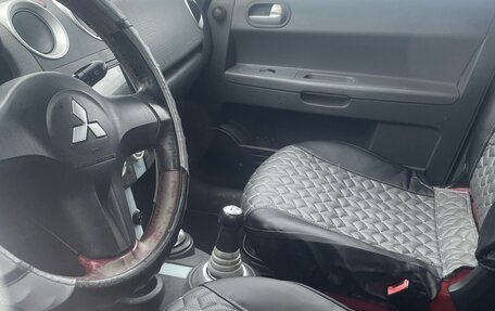 Mitsubishi Colt VI рестайлинг, 2004 год, 130 000 рублей, 8 фотография