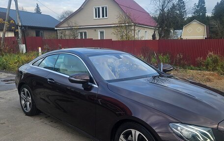 Mercedes-Benz E-Класс, 2018 год, 4 180 000 рублей, 5 фотография