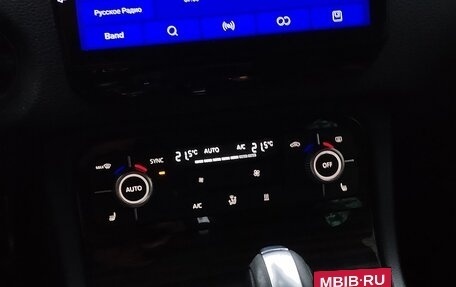 Volkswagen Touareg III, 2015 год, 2 790 000 рублей, 17 фотография