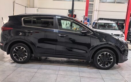 KIA Sportage IV рестайлинг, 2018 год, 2 300 000 рублей, 4 фотография