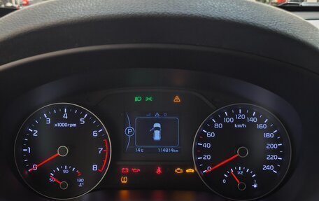 KIA Sportage IV рестайлинг, 2018 год, 2 300 000 рублей, 14 фотография