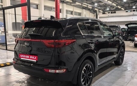 KIA Sportage IV рестайлинг, 2018 год, 2 300 000 рублей, 5 фотография