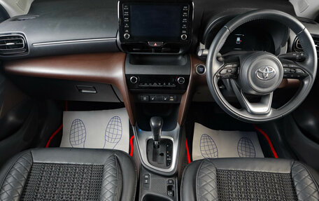 Toyota Yaris Cross, 2021 год, 2 399 000 рублей, 12 фотография